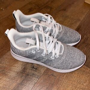 🖤women’s Adidas sneakers🖤